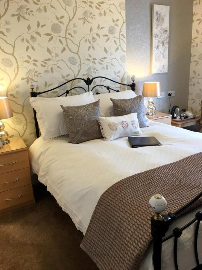 Stratford House Exclusively For Adults Hotell Llandudno Exteriör bild