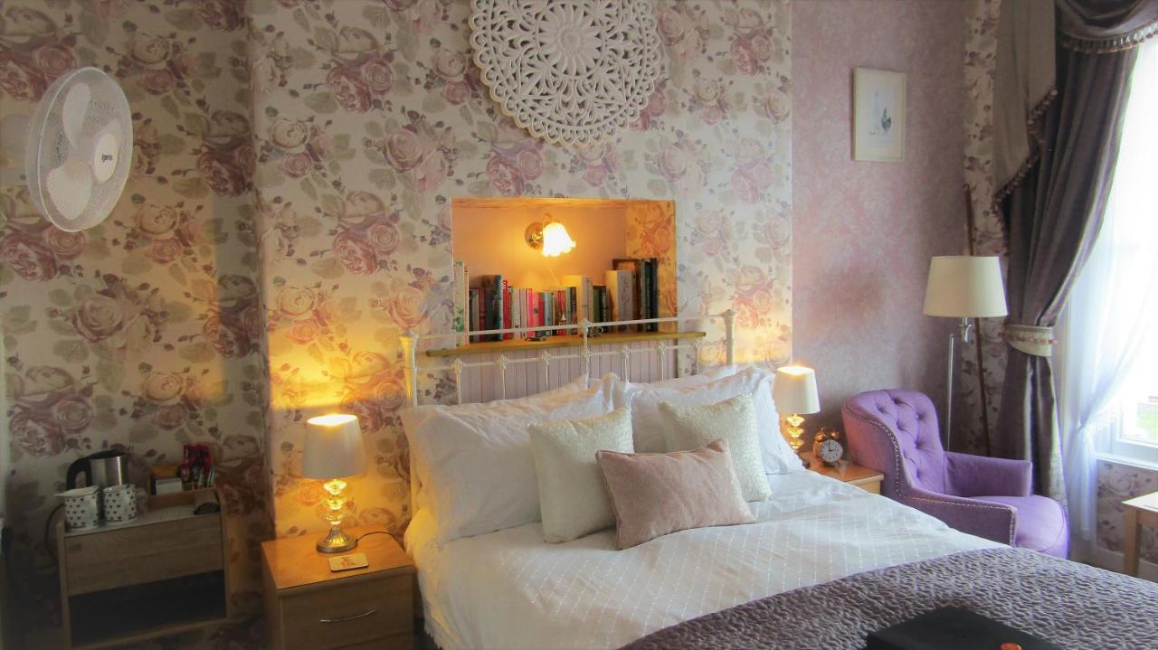 Stratford House Exclusively For Adults Hotell Llandudno Exteriör bild