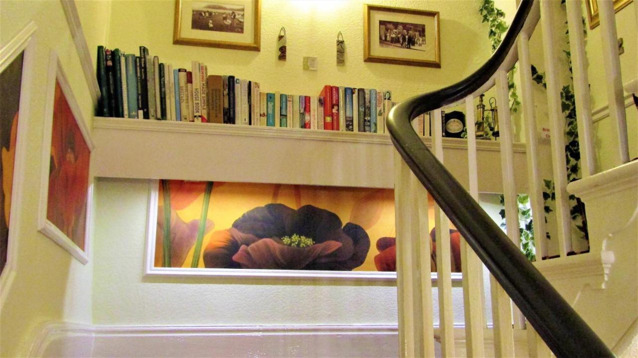 Stratford House Exclusively For Adults Hotell Llandudno Exteriör bild