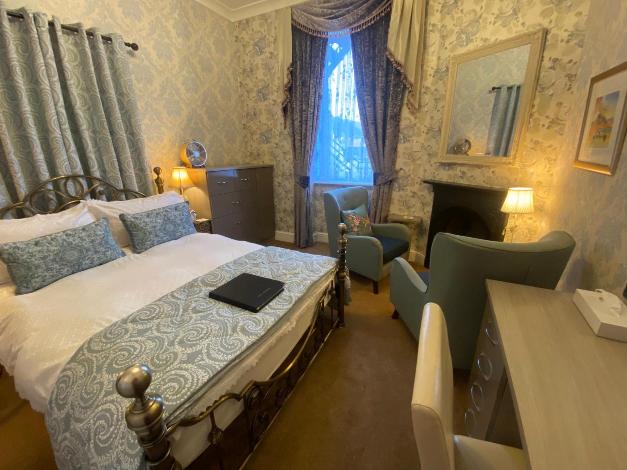 Stratford House Exclusively For Adults Hotell Llandudno Exteriör bild