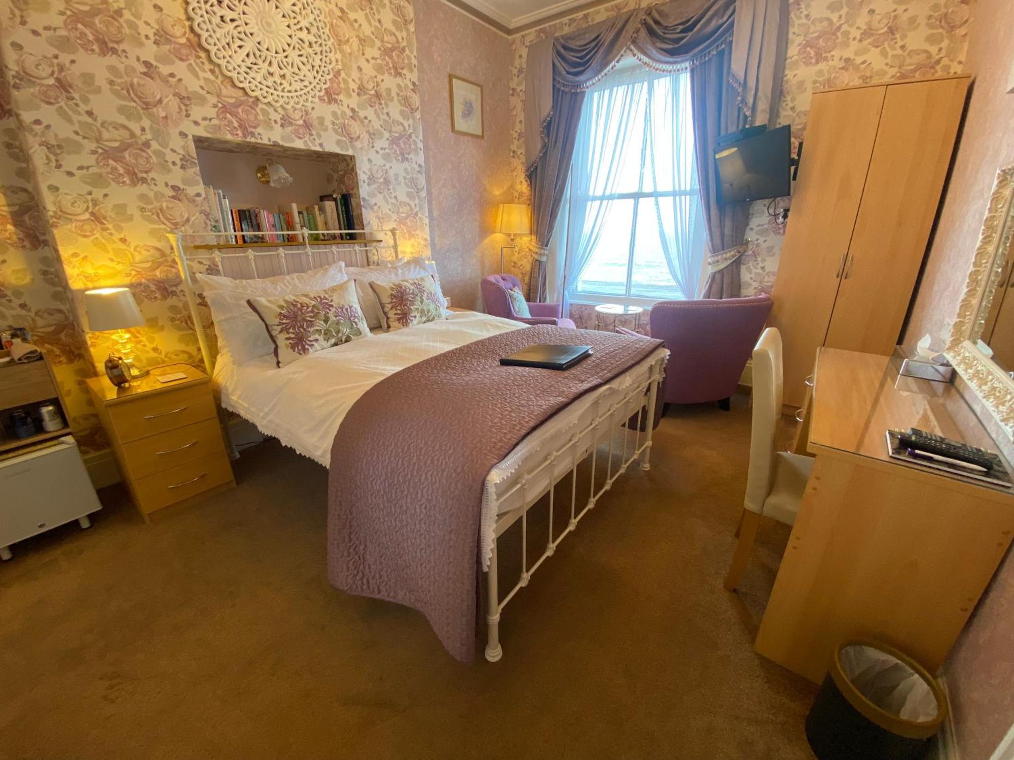 Stratford House Exclusively For Adults Hotell Llandudno Exteriör bild